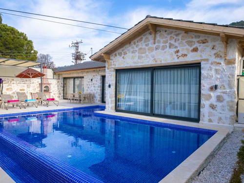 gece - Kasım
| Antalya Kalkan Sarıbelen'de Doğanın Kalbinde Özel Havuzlu Jakuzili Lüks Tatil Deneyimi