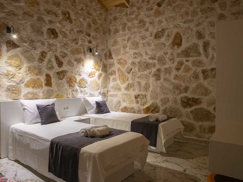  gece  -  Kasım
  | Antalya Kalkan Sarıbelen'de Doğanın Kalbinde Özel Havuzlu Jakuzili Lüks Tatil Deneyimi