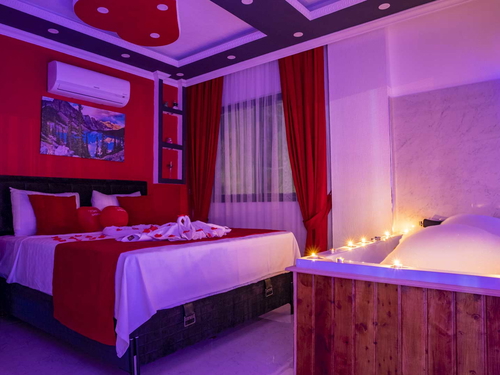  gece  -  Kasım
  | Kalkan Akbel Muhafazakar Villa (4 Kişilik, Çocuk Havuzlu, Jakuzili Seçenekli)