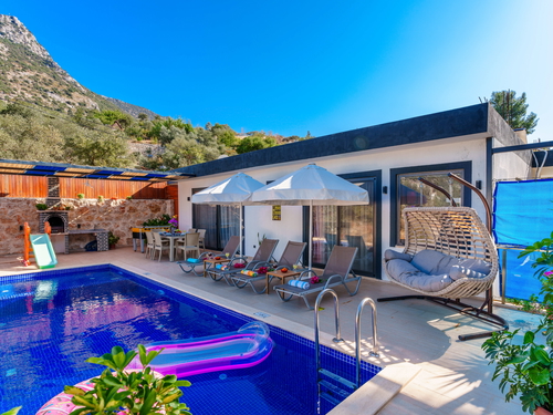  gece  -  Kasım
  | Kalkan Akbel Muhafazakar Villa (4 Kişilik, Çocuk Havuzlu, Jakuzili Seçenekli)