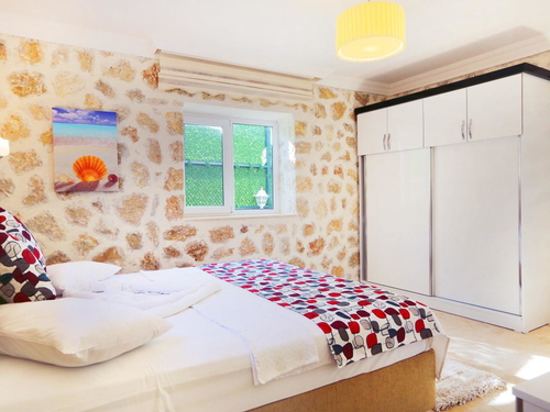 gece - Kasım
| Kalkan İslamlar Jakuzili Muhafazakar Villa: Doğa İçinde, 4 Kişilik
