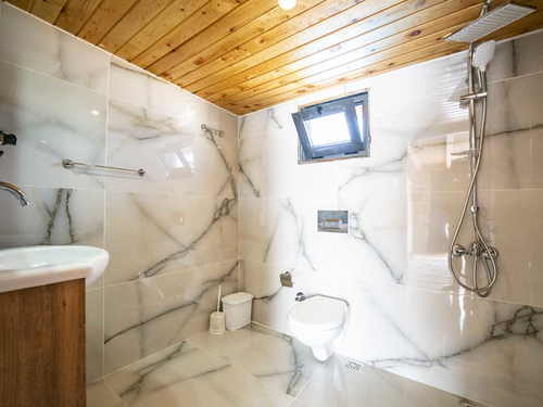 gece - Kasım
| Kalkan Yeşilköy'de Romantik Balayı Villası: Jakuzili, Havuzlu, 4 Kişilik Doğa Kaçamağı
