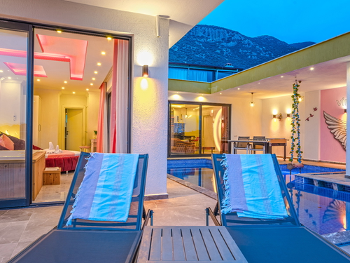  gece  -  Kasım
  | Kalkan Kördere'de Romantik Balayı Villası: Deniz Manzaralı, Korunaklı Havuzlu, Jakuzili ve Eşsiz Gün Batımı Deneyimi