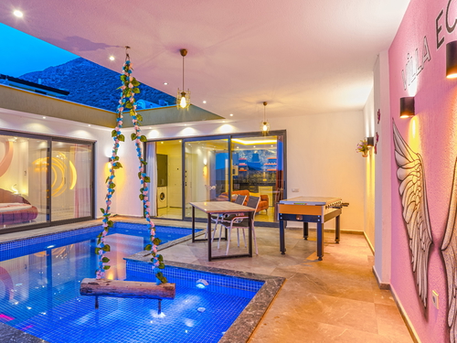 gece - Kasım
| Kalkan Kördere'de Romantik Balayı Villası: Deniz Manzaralı, Korunaklı Havuzlu, Jakuzili ve Eşsiz Gün Batımı Deneyimi