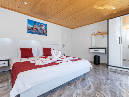  gece  -  Kasım
  | Kalkan İkizce'de 4 Kişilik Havuzlu Villa – Huzurlu Tatil