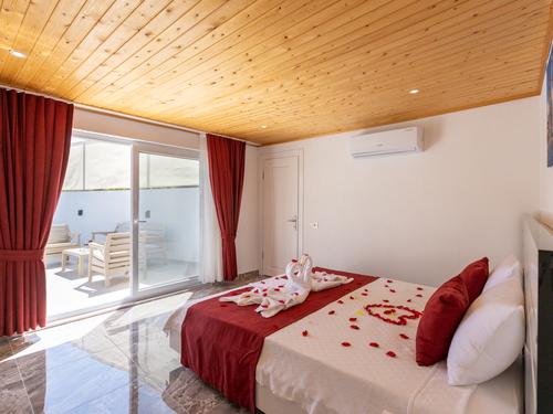  gece  -  Kasım
  | Kalkan İkizce'de 4 Kişilik Havuzlu Villa – Huzurlu Tatil