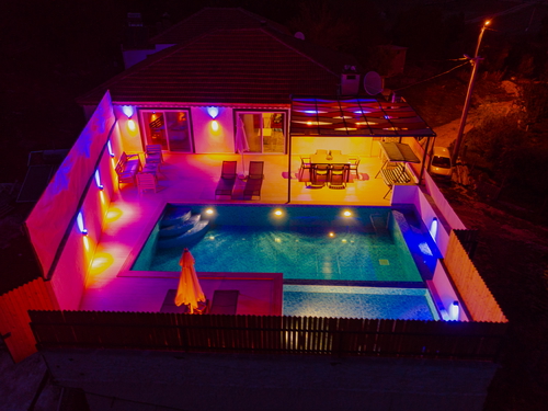  gece  -  Kasım
  | Kalkan İkizce'de 4 Kişilik Havuzlu Villa – Huzurlu Tatil