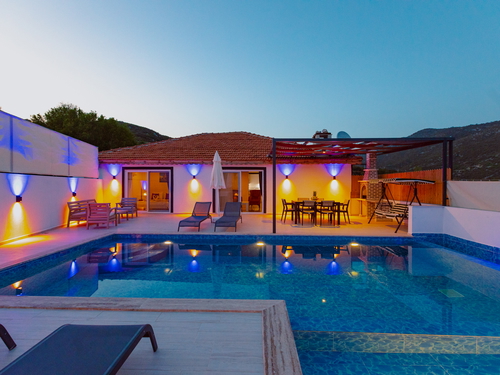  gece  -  Kasım
  | Kalkan İkizce'de 4 Kişilik Havuzlu Villa – Huzurlu Tatil