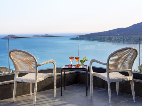  gece  -  Kasım
  | Kalkan Merkezde Ultra Lüks Villa: Deniz Manzaralı Havuz, 8 Kişilik