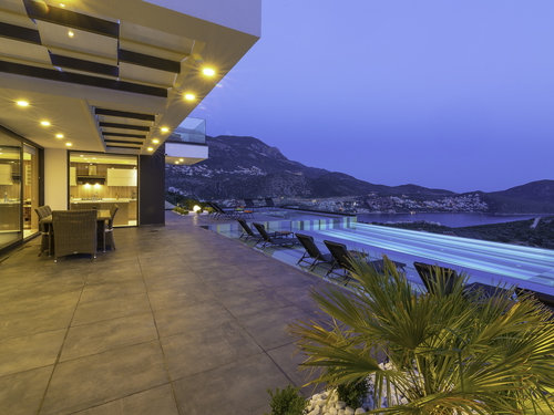 gece  -  Kasım
  | Kalkan Merkezde Ultra Lüks Villa: Deniz Manzaralı Havuz, 8 Kişilik