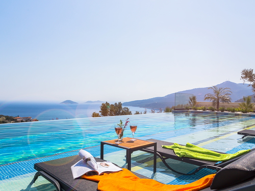  gece  -  Kasım
  | Kalkan Merkezde Ultra Lüks Villa: Deniz Manzaralı Havuz, 8 Kişilik