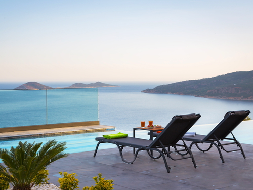  gece  -  Kasım
  | Kalkan Merkezde Ultra Lüks Villa: Deniz Manzaralı Havuz, 8 Kişilik
