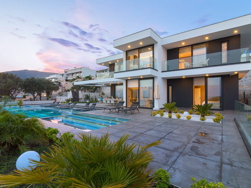  gece  -  Kasım
  | Kalkan Merkezde Ultra Lüks Villa: Deniz Manzaralı Havuz, 8 Kişilik