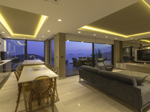  gece  -  Kasım
  | Kalkan Merkezde Ultra Lüks Villa: Deniz Manzaralı Havuz, 8 Kişilik
