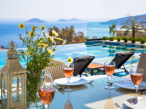  gece  -  Kasım
  | Kalkan Merkezde Ultra Lüks Villa: Deniz Manzaralı Havuz, 8 Kişilik