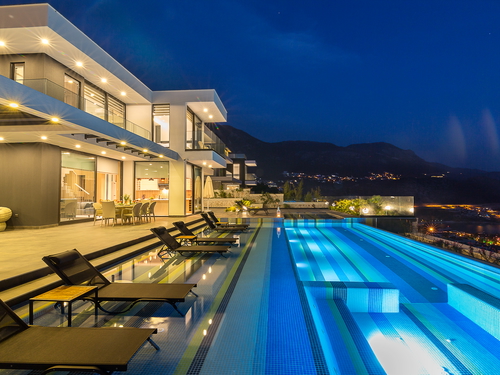  gece  -  Kasım
  | Kalkan Merkezde Ultra Lüks Villa: Deniz Manzaralı Havuz, 8 Kişilik