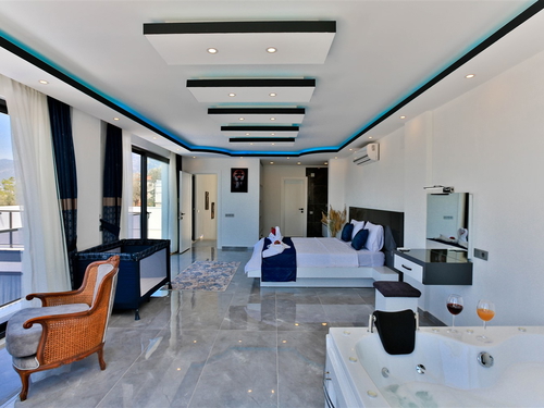  gece  -  Kasım
  | Kalkan Yeşilköy, Gemicik Mevkiinde, Muhafazakar ve Jakuzili Bahçeli Villa