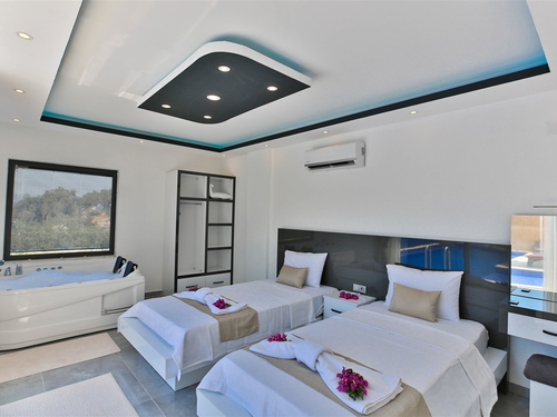  gece  -  Kasım
  | Kalkan Yeşilköy, Gemicik Mevkiinde, Muhafazakar ve Jakuzili Bahçeli Villa
