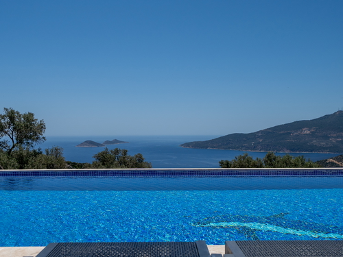  gece  -  Kasım
  | Kalkan'da Lüks Villa: Deniz Manzaralı, Isıtmalı Havuzlu, 14 Kişilik
