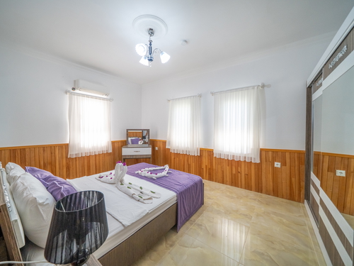  gece  -  Kasım
  | Kalkan'da Lüks Villa: Deniz Manzaralı, Isıtmalı Havuzlu, 14 Kişilik