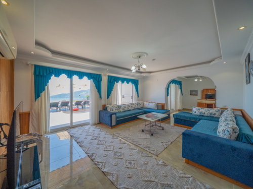  gece  -  Kasım
  | Kalkan'da Lüks Villa: Deniz Manzaralı, Isıtmalı Havuzlu, 14 Kişilik