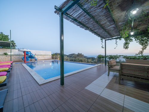  gece  -  Kasım
  | Kalkan'da Lüks Villa: Deniz Manzaralı, Isıtmalı Havuzlu, 14 Kişilik
