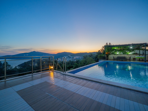  gece  -  Kasım
  | Kalkan'da Lüks Villa: Deniz Manzaralı, Isıtmalı Havuzlu, 14 Kişilik