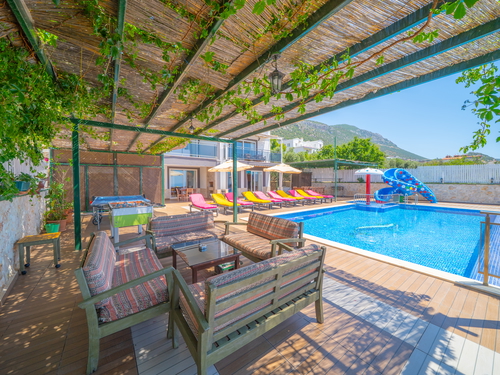  gece  -  Kasım
  | Kalkan'da Lüks Villa: Deniz Manzaralı, Isıtmalı Havuzlu, 14 Kişilik